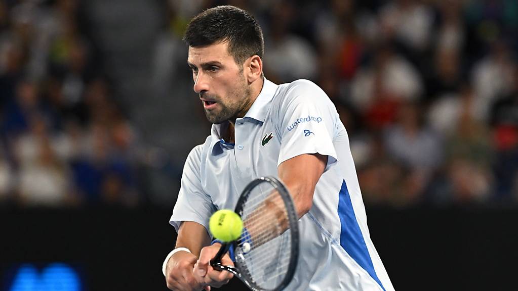 Novak Djokovic steht beim Australian Open im Viertelfinal