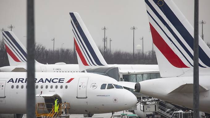 Air France-KLM erwartet weitgehenden Geschäftsausfall bis Ende Mai