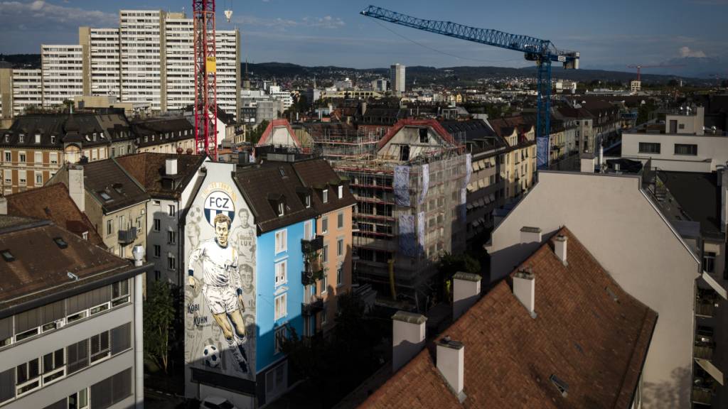 Köbi Kuhns Wandbild im Zürcher Sihlfeld-Quartier verschwindet
