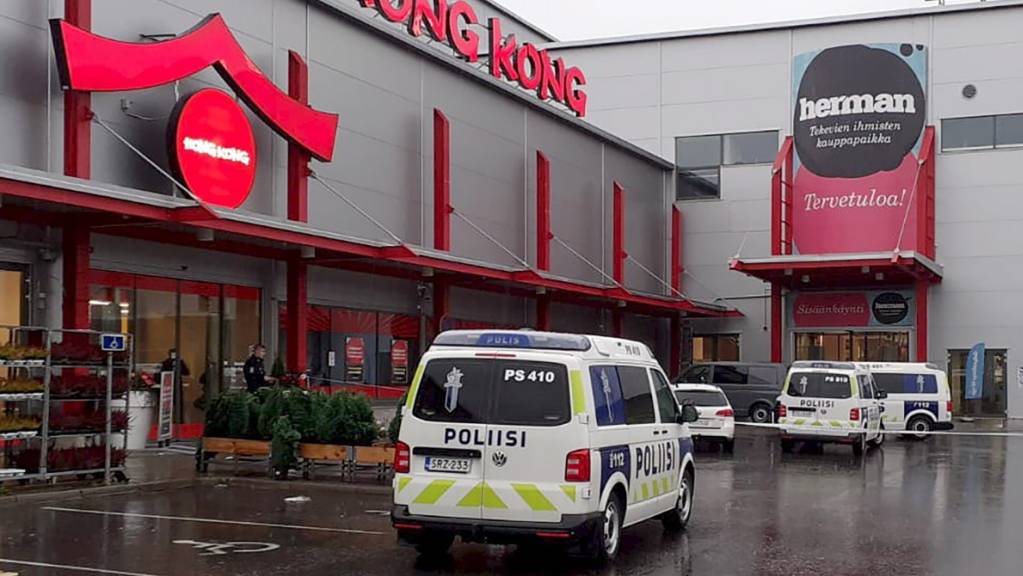 Im Inneren dieses Gebäudekomplexes im finnischen Kuopio kam es am Dienstag zu einem Gewaltakt. Ein Mann soll offenbar mit einem schwertähnlichen Gegenstand verschiedene Personen angegriffen haben.