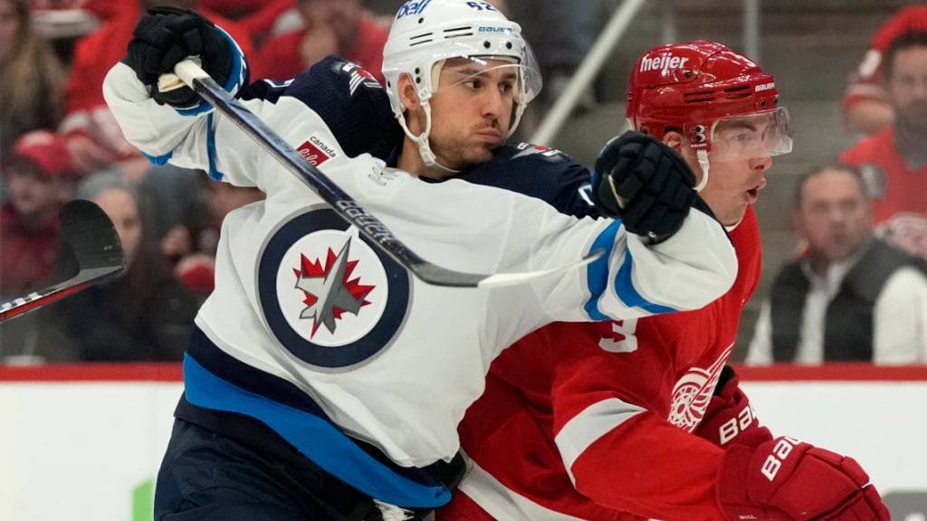 Nino Niederreiter von den Winnipeg Jets muss aufgrund einer Schnittwunde am Bein mindestens eine Woche pausieren