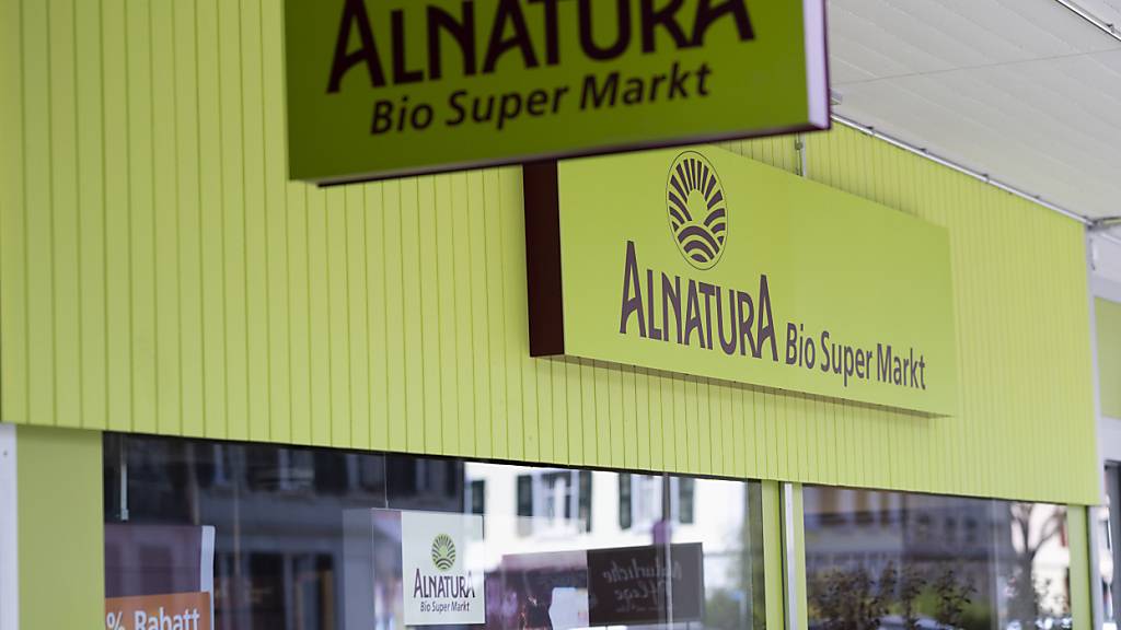 Die deutsche Bio-Ladenkette Alnatura expandiert in der Schweiz. Ab dem nächsten Jahr werden die Alnatura-Produkte auch in den Volg-Läden angeboten. (Archivbild)