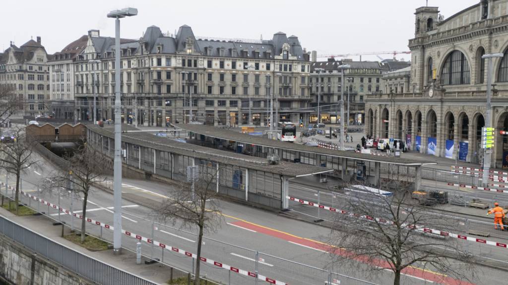 Die Haltestelle Bahnhofquai ist das grösste Projekt von 45 Haltestellen in Zürich, die hindernisfrei gestaltet werden. (Archivbild)