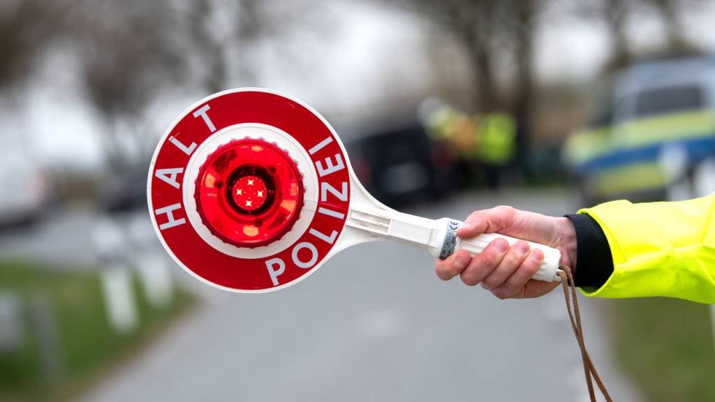 Luzerner Polizei zieht vier Reisecars wegen Mängeln aus dem Verkehr