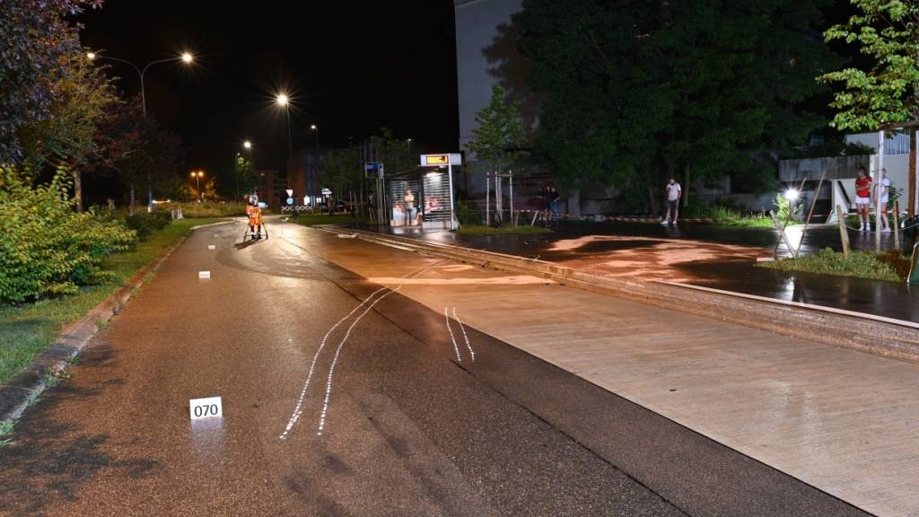 Zwei junge Männer nach Selbstunfall in Volketswil festgenommen