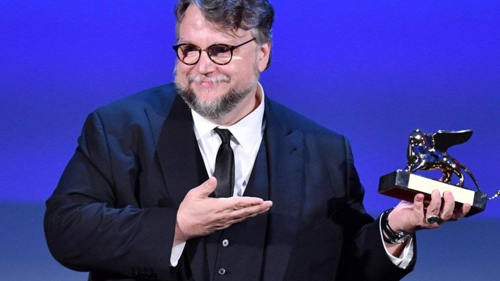 Der mexikanische Regisseur Guillermo del Toro widmete in Venedig seinen Goldenen Löwen jungen lateinamerikanischen Filmemachern.