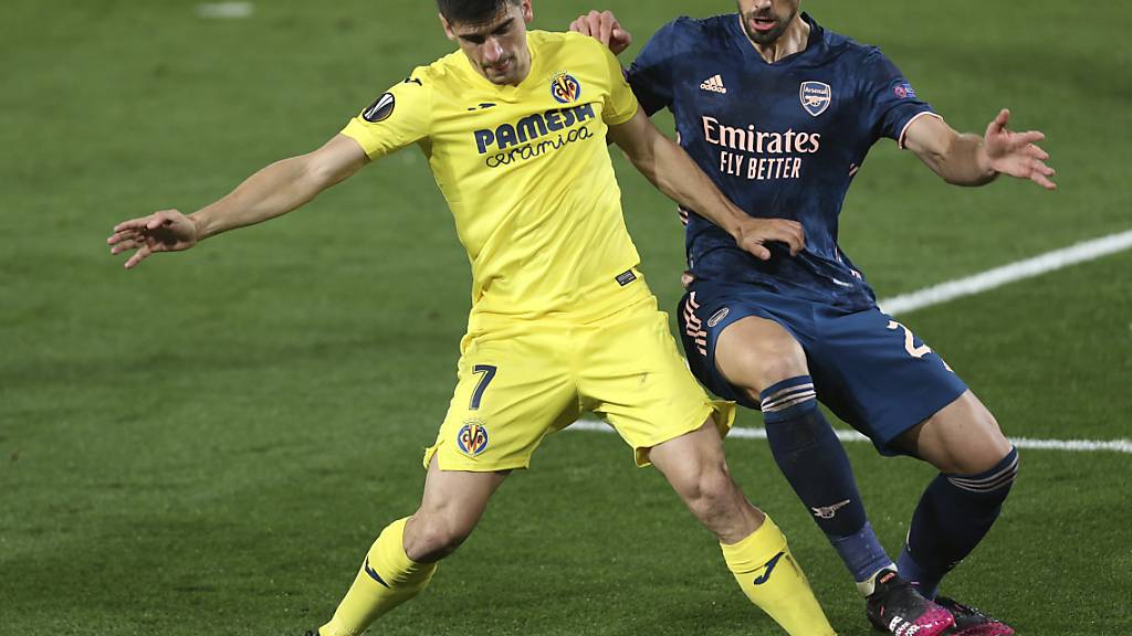Villarreals Gerard Moreno (links) gegen Arsenals Pablo Mari