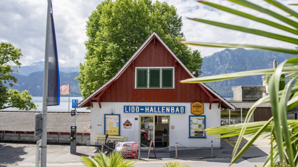 Das Lido-Hallenbad in Weggis kann für 11,5 Millionen Franken saniert werden.