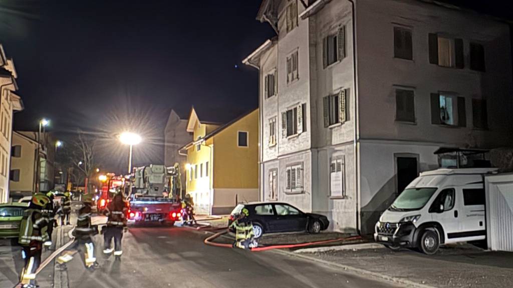 Ein Brand an der Schützenstrasse in Uzwil löste einen Feuerwehreinsatz aus.