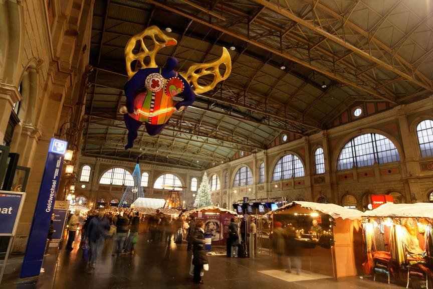 Den Weihnachtsmarkt in der Bahnhofshalle des HB gibt es seit 1994.