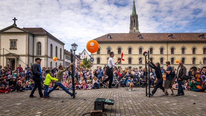 Strassenkünstler, Sägemehl und Siga