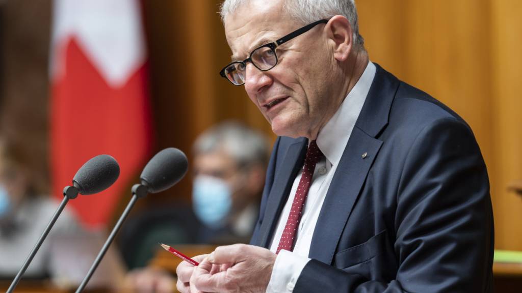 Der frühere Solothurner FDP-Nationalrat Kurt Fluri tritt als Verwaltungsratspräsident der staatseigenen Solothurner Spitäler AG per sofort ab. Damit kam er einer Absetzung durch den Regierungsrat zuvor. (Archivbild)