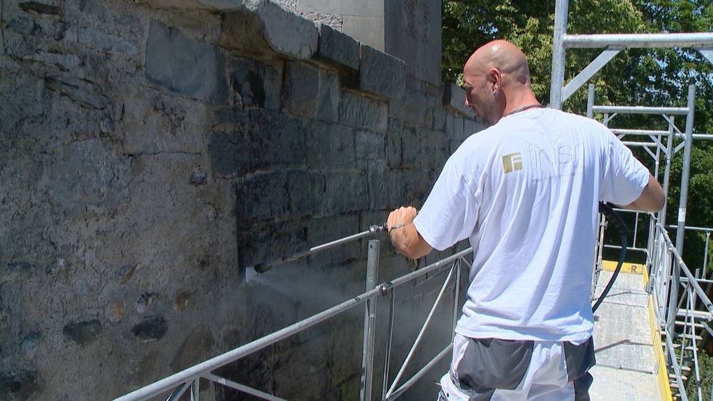 Aufwändige Graffiti-Entfernung im Lindenhof