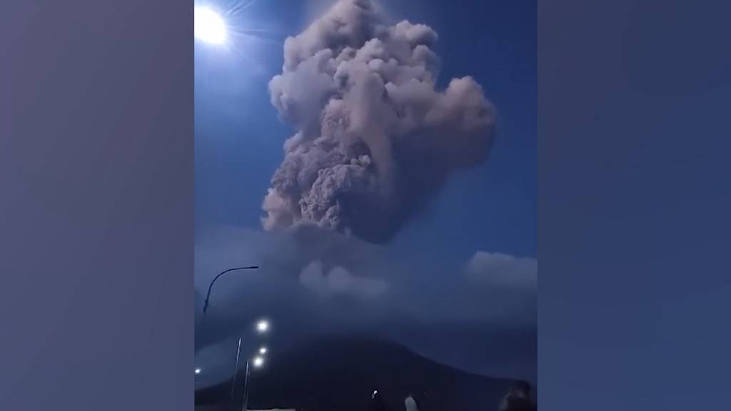 Heftiger Vulkanausbruch in Indonesien – Behörden warnen vor Tsunami