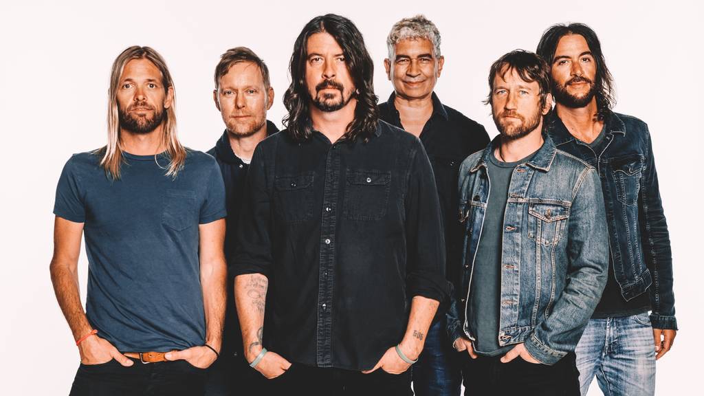 «The Dee Gees» – Foo Fighters veröffentlichen Disco-Album