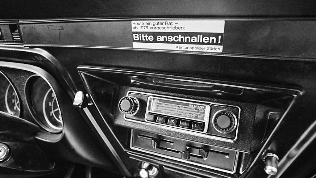 Der Bundesrat hat die UKW-Funkkonzessionen für die Radiobranche am Mittwoch ein letztes Mal bis Ende 2026 verlängert. (Archivbild)