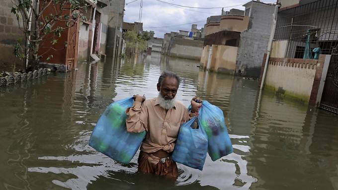 41 Tote nach Überschwemmungen in Karatschi