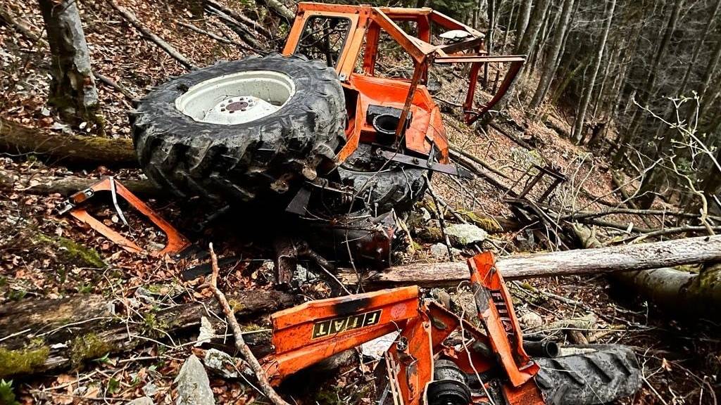 25-jähriger Traktorfahrer stürzt in Dallenwil hundert Meter in die Tiefe