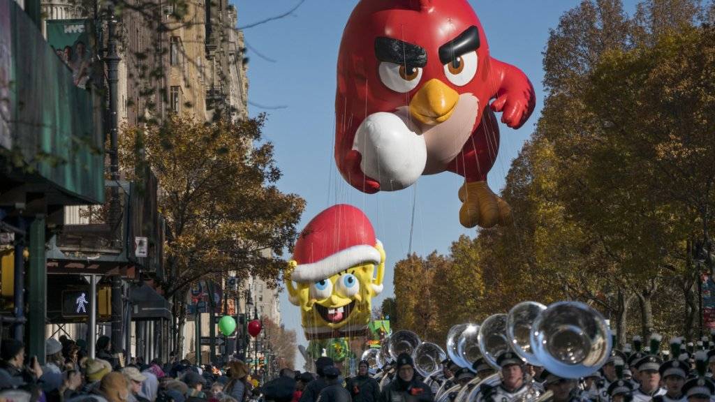 Die Figur der Angry Birds an der Parade in New York.