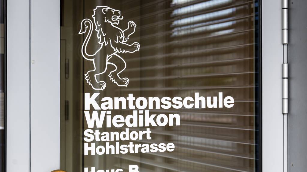 Alle Zürcher Gymnasium sollen künftig auch ein Kurzgymi anbieten. (Archivbild)