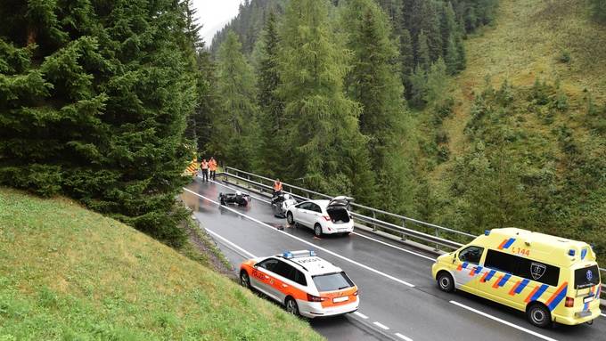 Ein Toter bei schwerem Motorradunfall