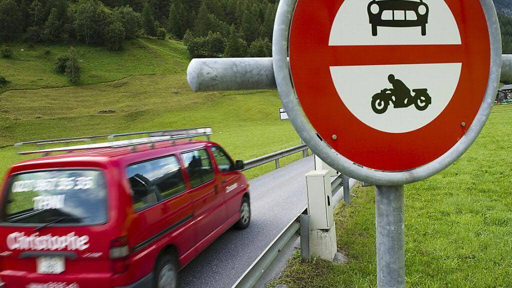 Aargauer Gemeinden können Fahrverbote weiterhin nicht mit technischen Hilfsmitteln überwachen. Nach Kritik verzichtet der Regierungsrat darauf, eine Rechtsgrundlage für diese automatische Überwachung zu schaffen. (Symbolbild)