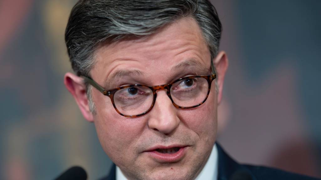 ARCHIV - Der Sprecher des US-Repräsentantenhauses Mike Johnson, R-La., spricht während einer Pressekonferenz im Kapitol in Washington. Foto: J. Scott Applewhite/AP/dpa