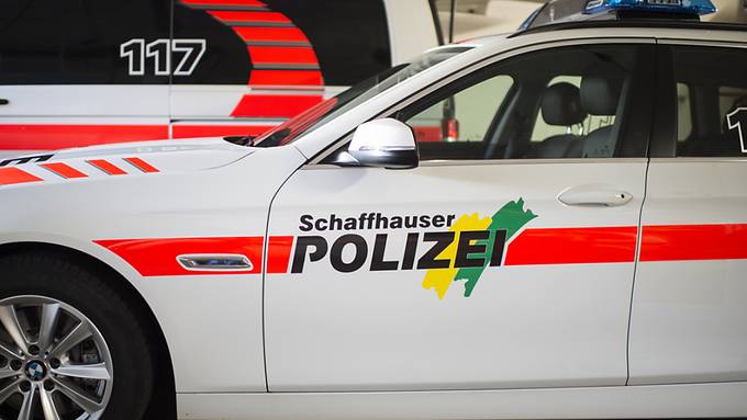 LKW touchiert 16-jährige Töfffahrerin in Schaffhausen