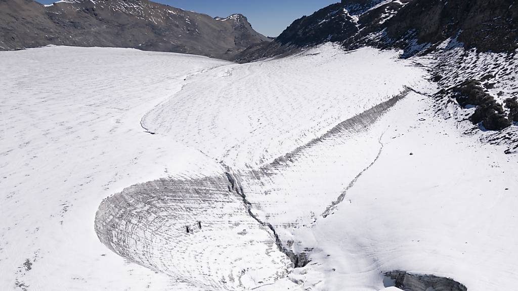 Der Faverges-Gletschersee oberhalb der Lenk entleert sich fast jeden Sommer. (Archivbild)