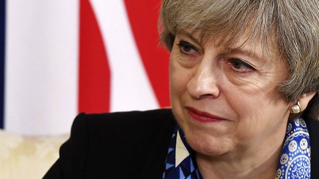 Schlappe für die britische Premierministerin Theresa May: Das britische Oberhaus stimmt für einen Zusatz im Brexit-Gesetz, der dem Parlament ein Vetorecht über das Ergebnis der Brexit-Verhandlungen einräumt. (Archiv)