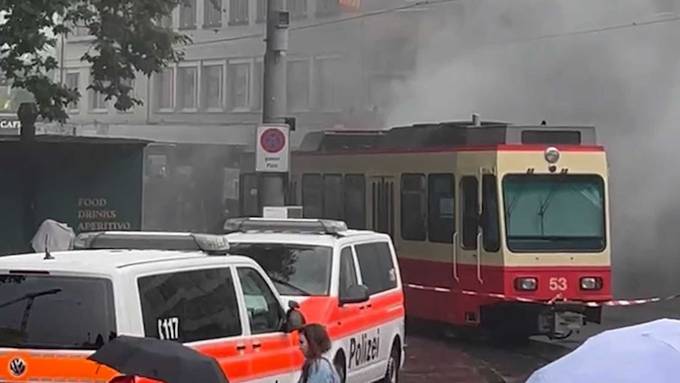 Forchbahn brannte – Verkehrseinschränkung rund um Stadelhofen