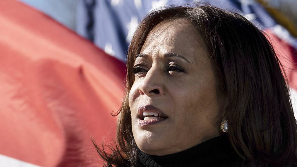 ARCHIV - Kamala Harris spricht im Dezember bei einer Wahlkampfveranstaltung für die Demokraten im Bundesstaat Georgia. Foto: Ben Gray/AP/dpa/Archiv