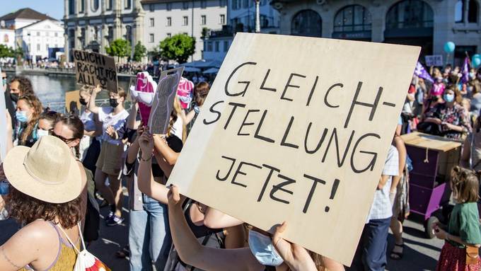 Männer halten Gleichstellung in der Schweiz für erreicht, Frauen überhaupt nicht