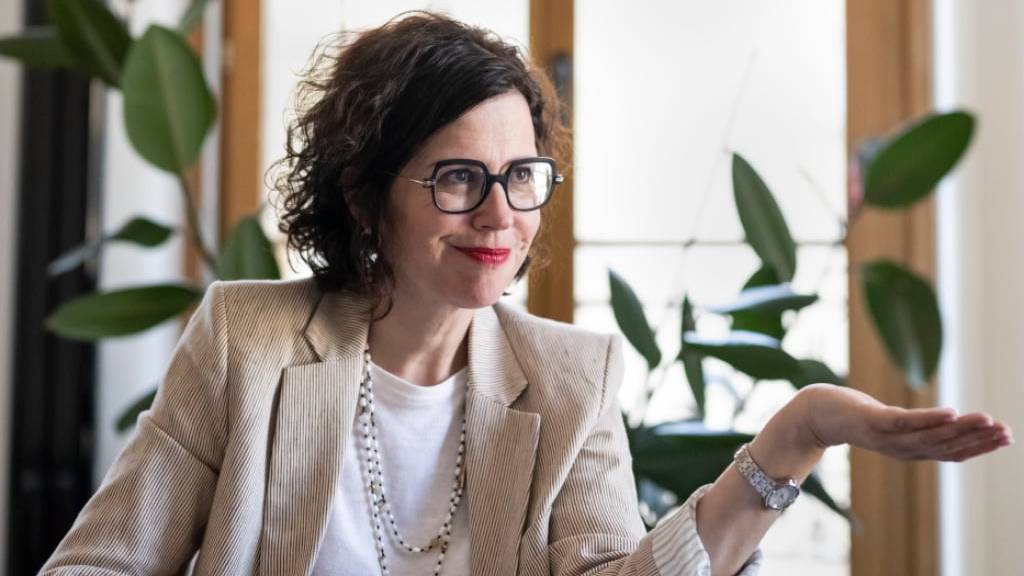 Die Waadtländer Staatsratspräsidentin Christelle Luisier ist auch im SFV-Zentralvorstand und sieht die am 2. Juli beginnende Heim-EM als grosse Chance, um die Frauen im Fussball und den Frauensport im Allgemeinen zu fördern.