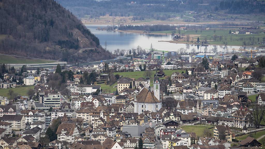 Gemeinde Schwyz will Steuerfuss um 25 Prozent senken