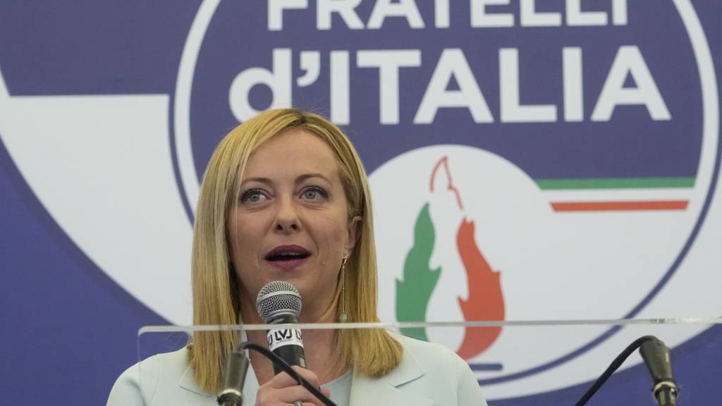 ARCHIV - Giorgia Meloni, Vorsitzende der Partei Fratelli d'Italia, spricht in der Wahlkampfzentrale ihrer Partei. Foto: Gregorio Borgia/AP/dpa