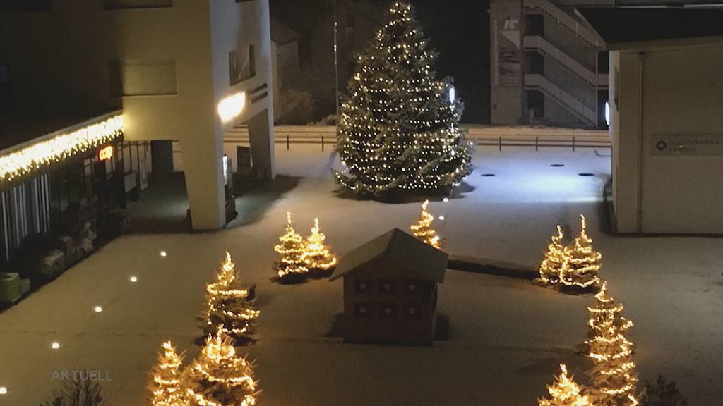 Licht aus! Die erste Aargauer Gemeinde verzichtet auf die Weihnachtsbeleuchtung