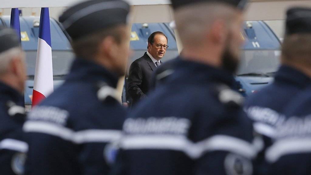 Hollande will den «Dschungel von Calais» und somit ein Kapitel schliessen, das immer mehr zu einer politischen Hypothek für den französischen Präsidenten geworden ist.
