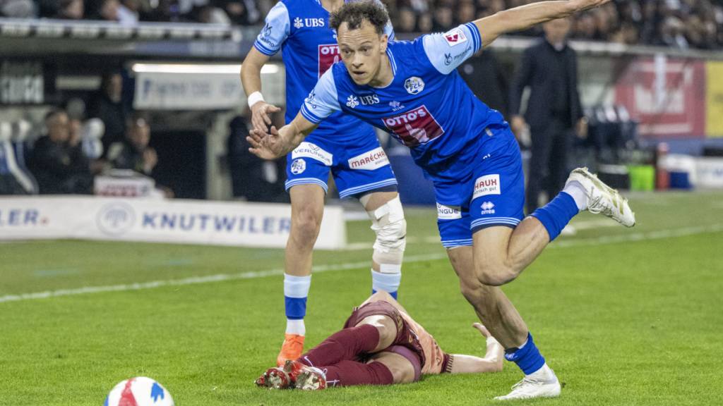 Julian von Moos (rechts, hier als Leihspieler im Dress des FC Luzern) spielt ab sofort für die Grasshoppers