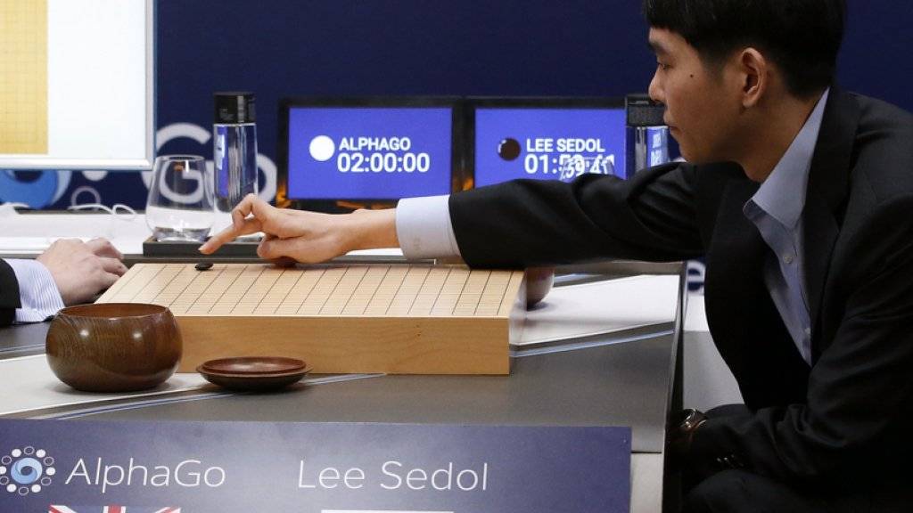 Lee Sedol am Mittwoch in Seoul im ersten Spiel gegen AlphaGo.
