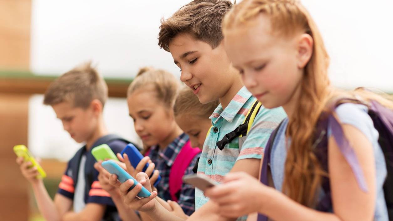 Eine Software soll regeln, wie lange Kinder ihr Smartphone nutzen können