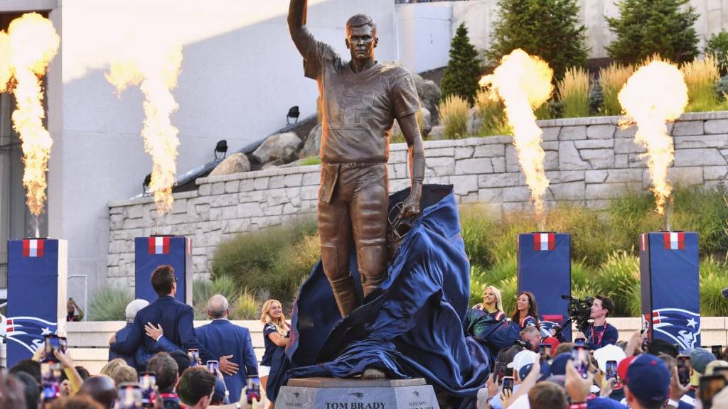 Die neue Tom-Brady-Statue vor dem Stadion der New England Patriots ist eine beeindruckende Hommage an eine der grössten Karrieren in der Geschichte der NFL