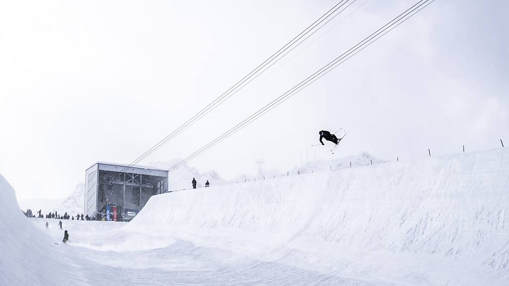 Die WM-Halfpipe 2025 im Engadin ist eröffnet