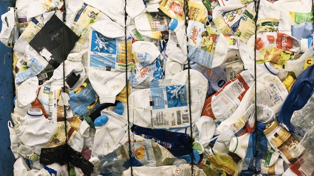 Gut gemeint, trotzdem falsch: So rezyklierst du Plastikabfall richtig