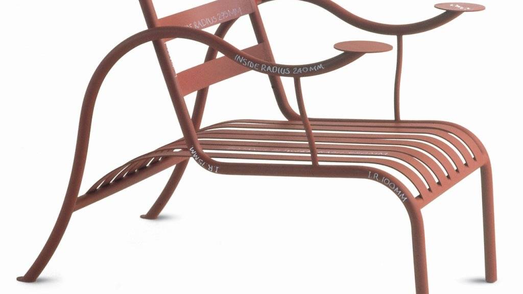 Den «Thinking Man's Chair» (1986) entwarf der britische Designer Jasper Morrison für die internationale Firma Cappellini. Der Stuhl ist in der Ausstellung «Jasper Morrison - Thingness» im Museum für Gestaltung in Zürich zu sehen.