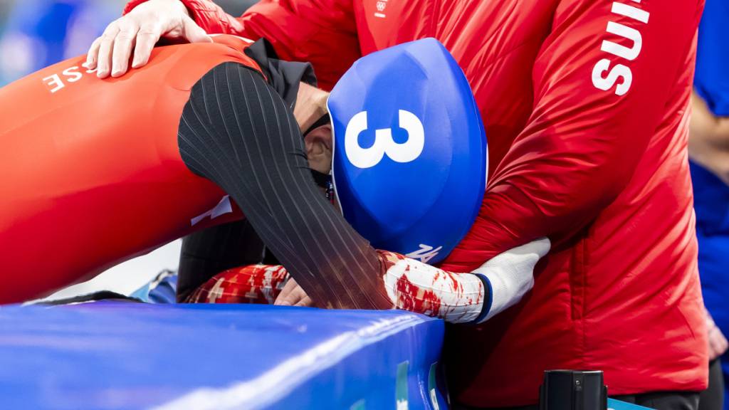 Ein Häufchen Elend: Livio Wenger braucht Trost