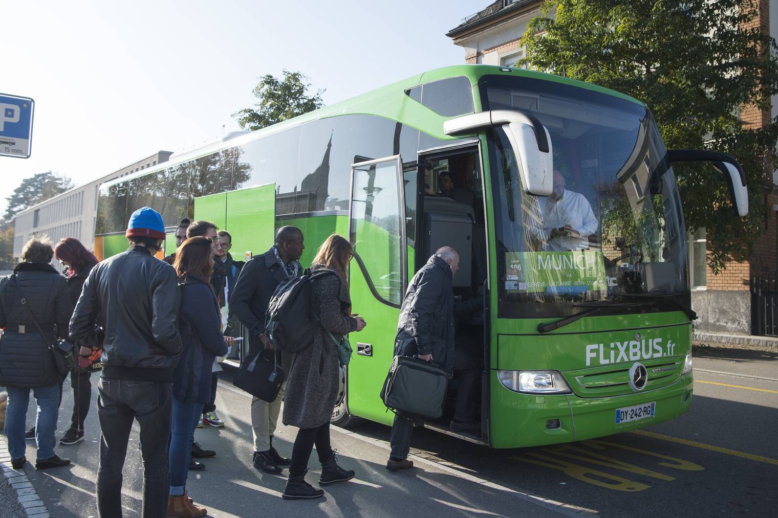 Der Flixbus ist ein beliebtes Transportmittel in der Schweiz.