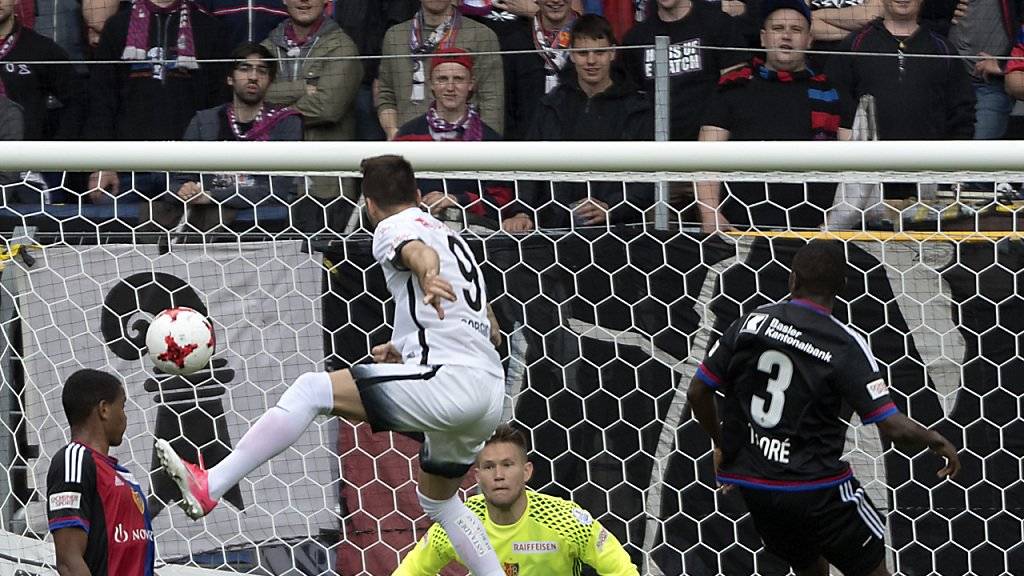 Der erste Streich: Dejan Sorgic erzielt das 1:0 in Basel