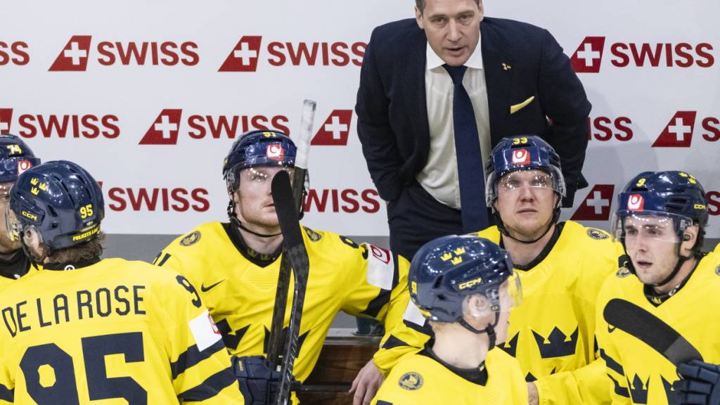 Findet der schwedische Nationaltrainer Sam Hallam die richtigen Worte gegen die Schweiz