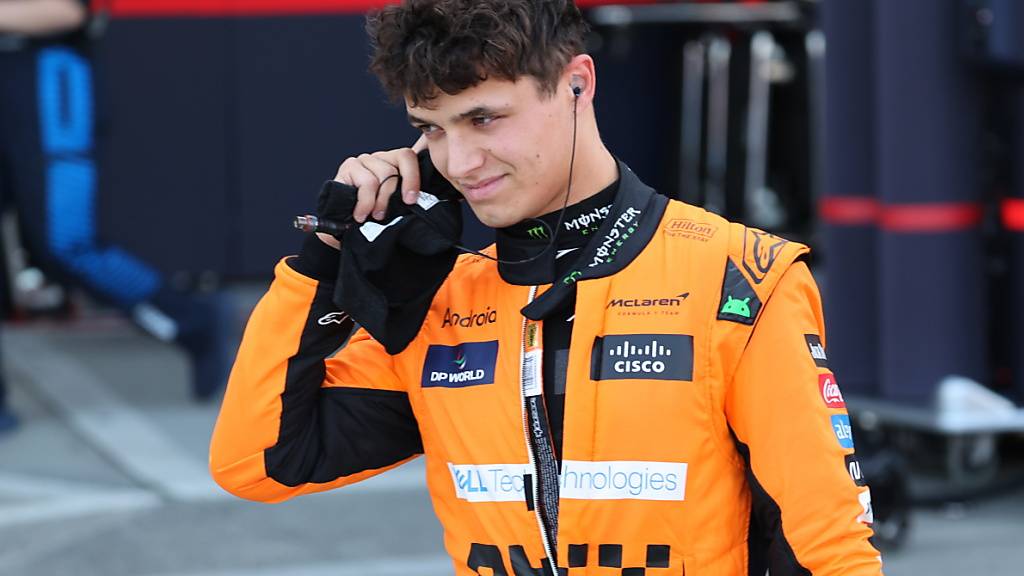 Lando Norris im McLaren startet aus der Pole-Position zum Sprintrennen in Schanghai